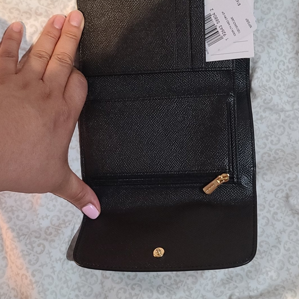 Wallet - Picture 3 of 4